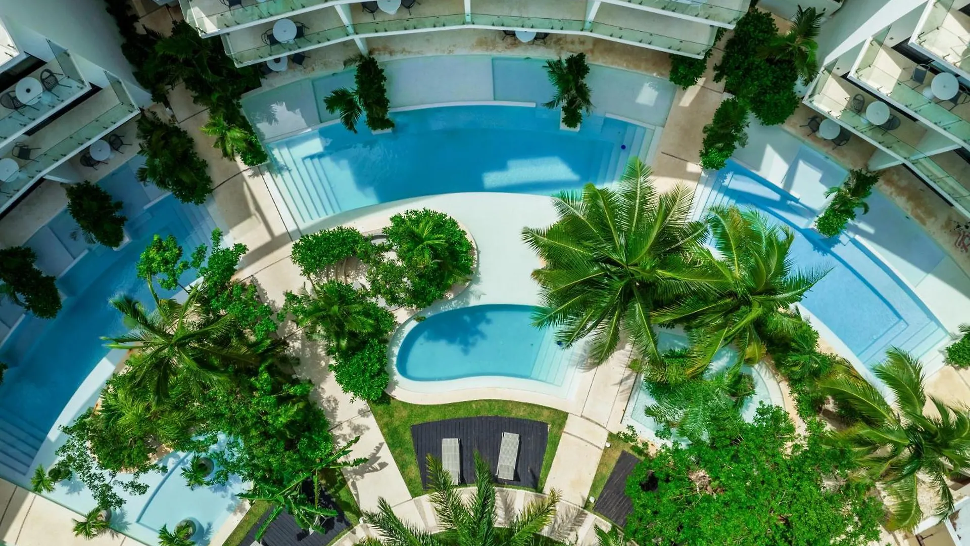 アパート Tropical Jungle At Central Lagunas - Panoramic Pool & Gym トゥルム